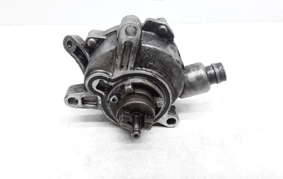 Volvo XC70 Vacuum pump 30731825