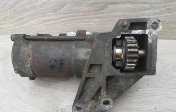 Mitsubishi Grandis Starter motor M001T93071