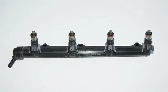 Volkswagen Golf VII Fuel main line pipe 04E133320C
