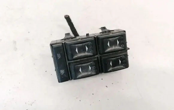 Ford Mondeo Mk III Electric window control switch 1S7T14A132BD