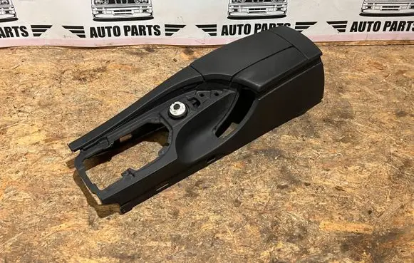 BMW 5 E60 E61 Center console 