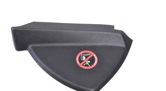 Mercedes-Benz C W204 Dashboard side end trim A2046800378