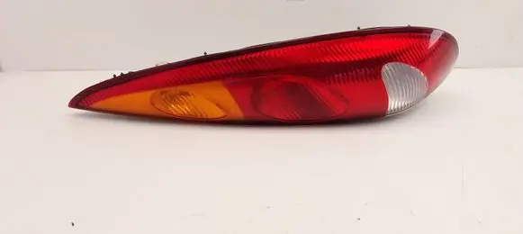 Nissan Almera Tino Rear/tail lights