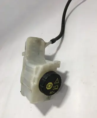 Volkswagen Golf VII Brake fluid reservoir 502611301