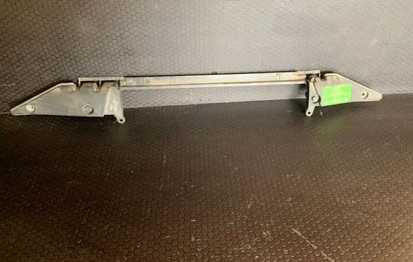 BMW X5 E53 Top upper radiator support slam panel 1439117
