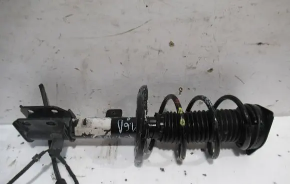 Peugeot 208 Front shock absorber/damper