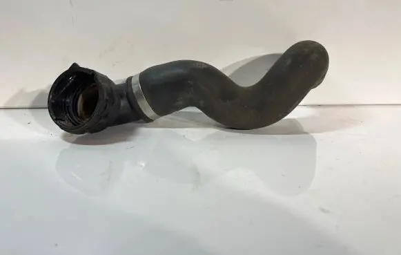 Audi A7 S7 4G Engine coolant pipe/hose 4G0122101B