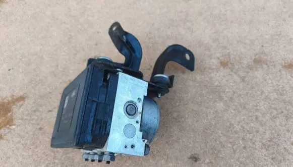 Ford B-MAX ABS Pump D1B12C013BA