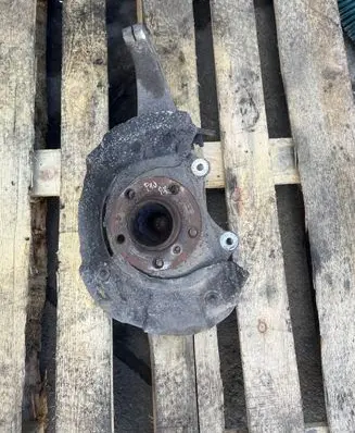 BMW 5 F10 F11 Front wheel hub spindle knuckle