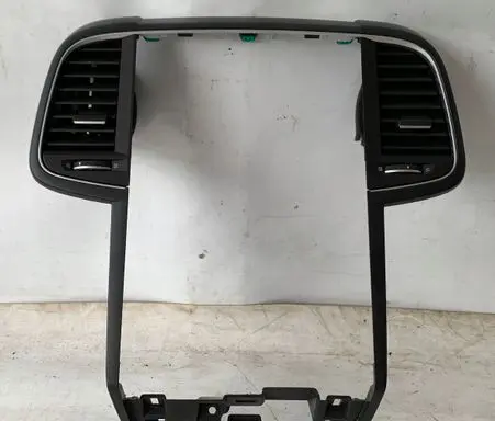 Renault Koleos II Radio/GPS head unit trim 