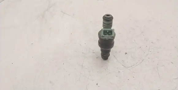 BMW 5 E39 Fuel injector 0280150415