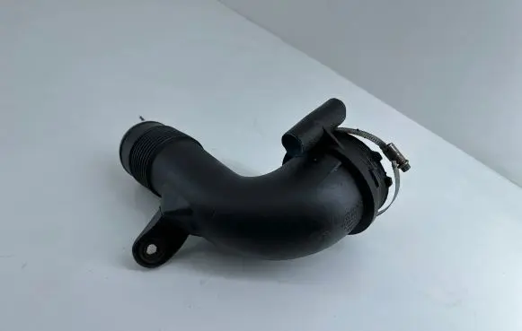 Audi A8 S8 D4 4H Air intake hose/pipe 4H0129609K B446423
