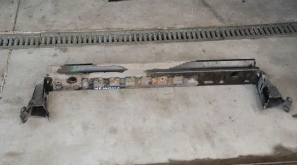 Volvo S80 Bottom radiator support slam panel 30678781