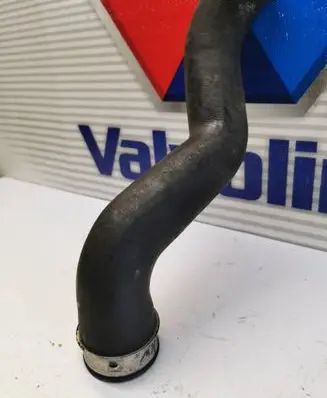 Audi A4 S4 B7 8E 8H Intercooler hose/pipe 8E0145737F