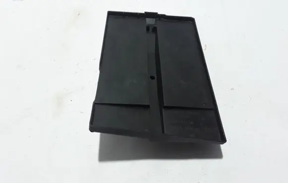 Dacia Duster II Battery box tray cover/lid 648947133R