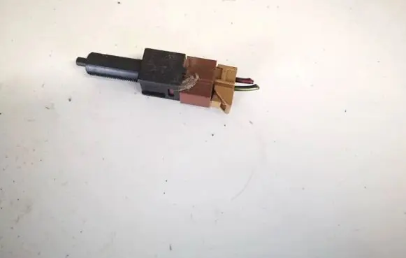Nissan Primera Brake pedal sensor switch