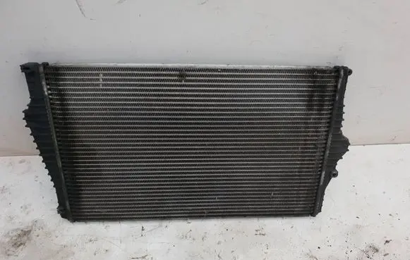 Volvo XC90 Intercooler radiator 30748808 AUJ7B