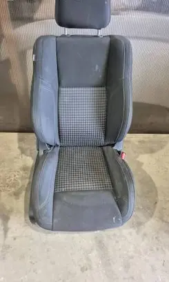 Dodge Challenger Front passenger seat 