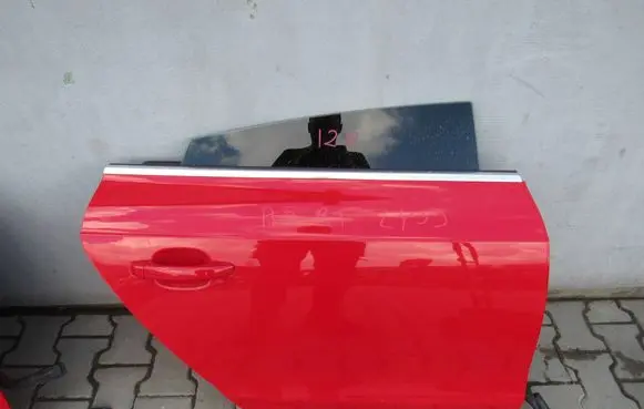 Audi A5 8T 8F Rear door