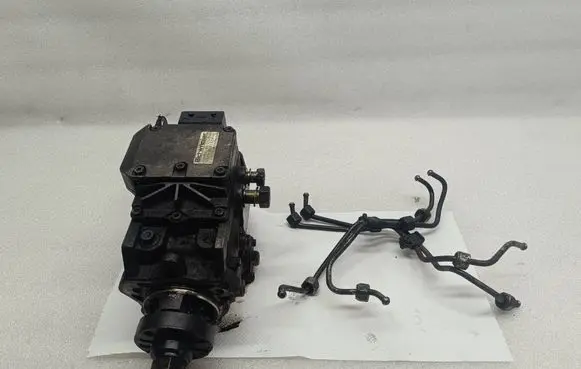 Opel Zafira A Fuel injection high pressure pump 0470504011 1582020059 09158202