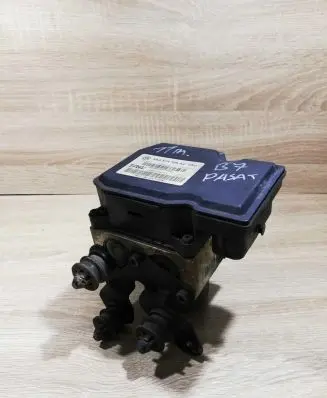 Volkswagen PASSAT B7 ABS Pump 3aa614109ac
