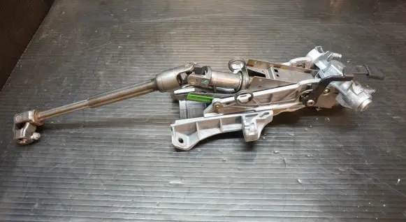 Ford Mondeo MK IV Steering wheel axle 7G9N3C529AH