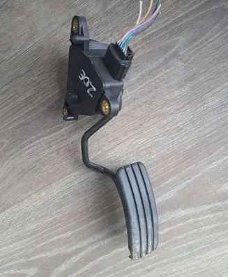 Renault Zoe Accelerator throttle pedal 180106799R