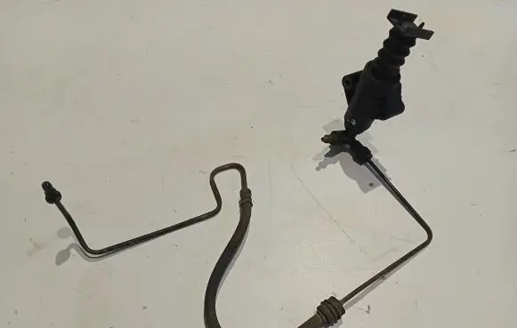 Clutch master cylinder