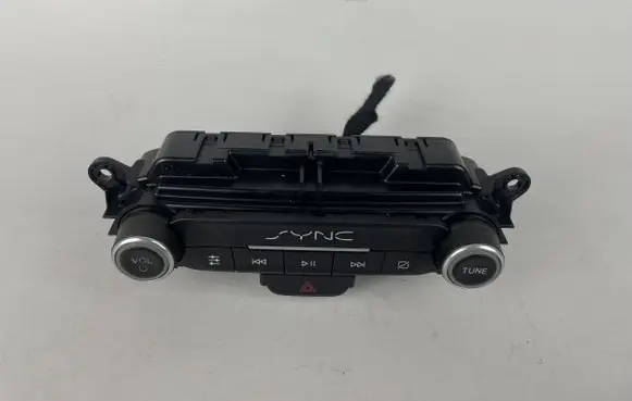 Head unit multimedia control