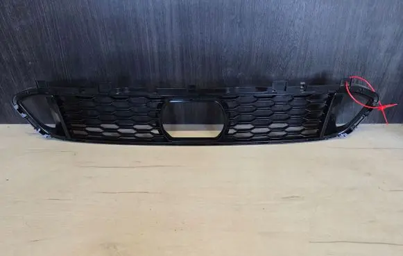 BMW 6 G32 Gran Turismo Front bumper lower grill 8069706
