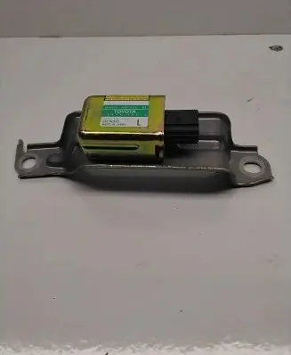 Toyota Land Cruiser (J100) Airbag deployment crash/impact sensor 8983460010 1879000521