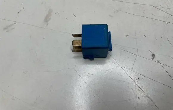 BMW 3 E46 Other relay 6136 8364581 23134B59X513