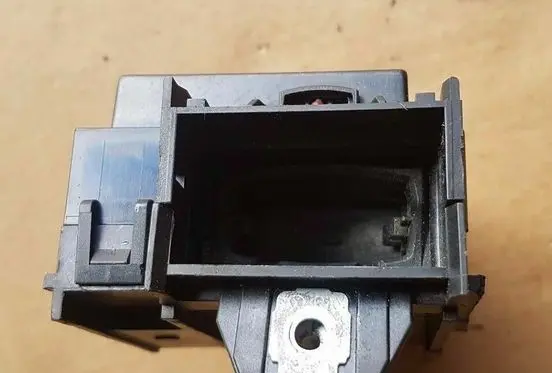 Volkswagen PASSAT B7 Ignition lock 3C0905843M