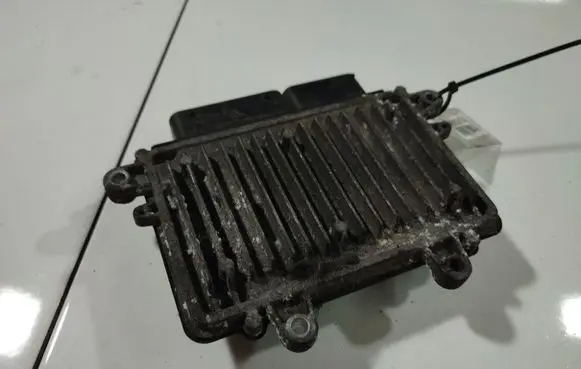 Mercedes-Benz B W245 Engine control unit/module 0281012431