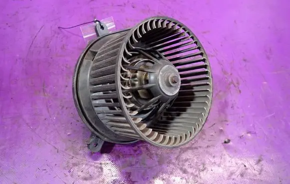 Renault Master II Heater fan/blower 133884M