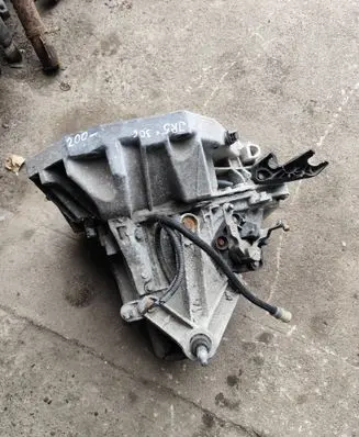 Renault Modus Manual 5 speed gearbox JR5306 8201042105