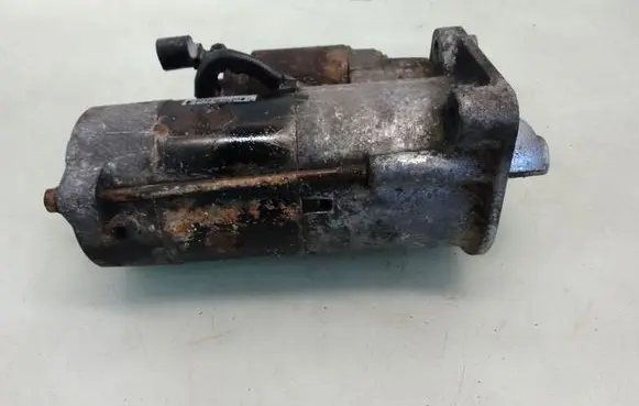 Chrysler Voyager Starter motor 04727313AA