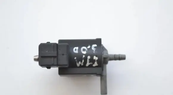 Land Rover Range Rover Sport L320 Turbo solenoid valve 70243600