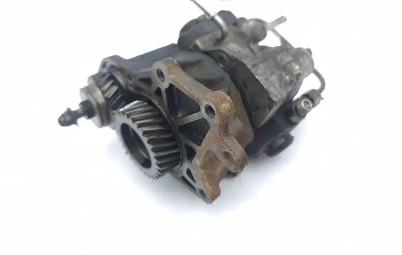 Mitsubishi Pajero Fuel injection high pressure pump 1460A003