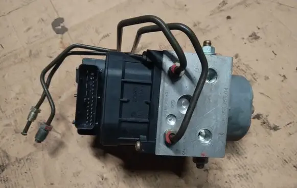 Porsche Boxster 986 ABS Pump 0273004178