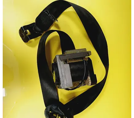 Skoda Octavia Mk1 (1U) Front seatbelt 040143 00060536G