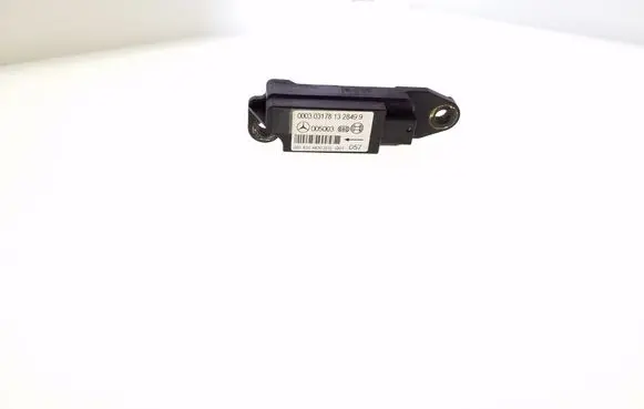 Mercedes-Benz CLK A209 C209 Airbag deployment crash/impact sensor 0018204426