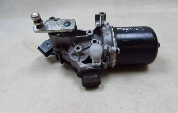 Renault Megane III Front wiper linkage and motor 56565