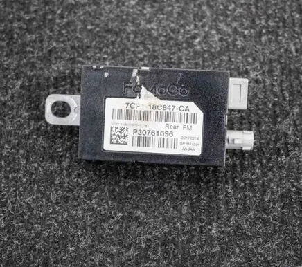 Ford Focus Aerial antenna amplifier