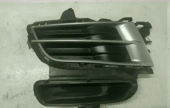 Mazda 6 Front bumper lower grill GS1D50C11