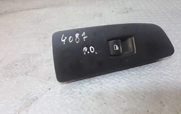 BMW 1 E81 E87 Electric window control switch 15939870