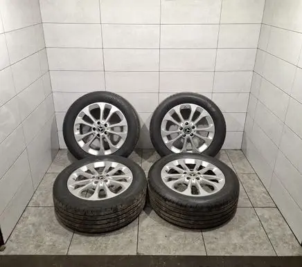 Mercedes-Benz GLA W156 X156 R17 alloy rim A1564011700