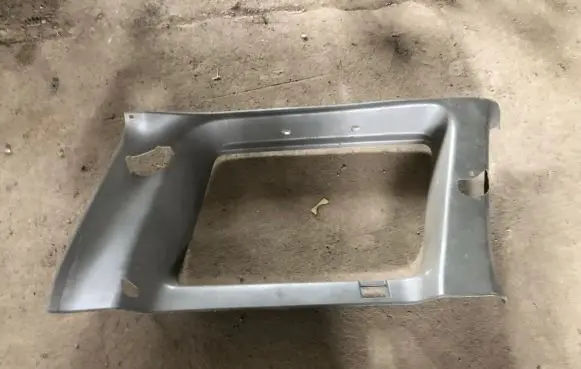 Nissan Patrol Y61 Rear side glass trim 