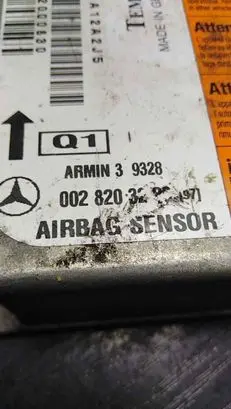 Mercedes-Benz E W210 Airbag control unit/module 0028203236