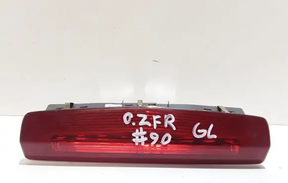 Opel Zafira B Third/center stoplight 13211587